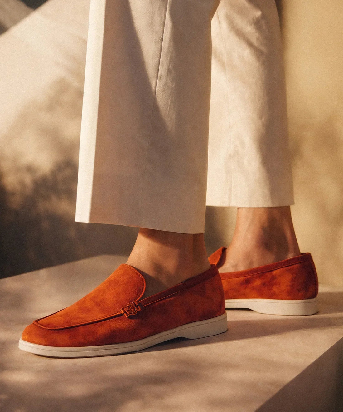 Fondo Cuoio o Fondo Gomma: Quale Scegliere per le Tue Scarpe